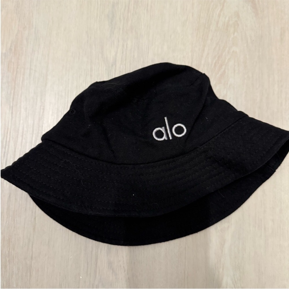 ALO Black Bucket Hat